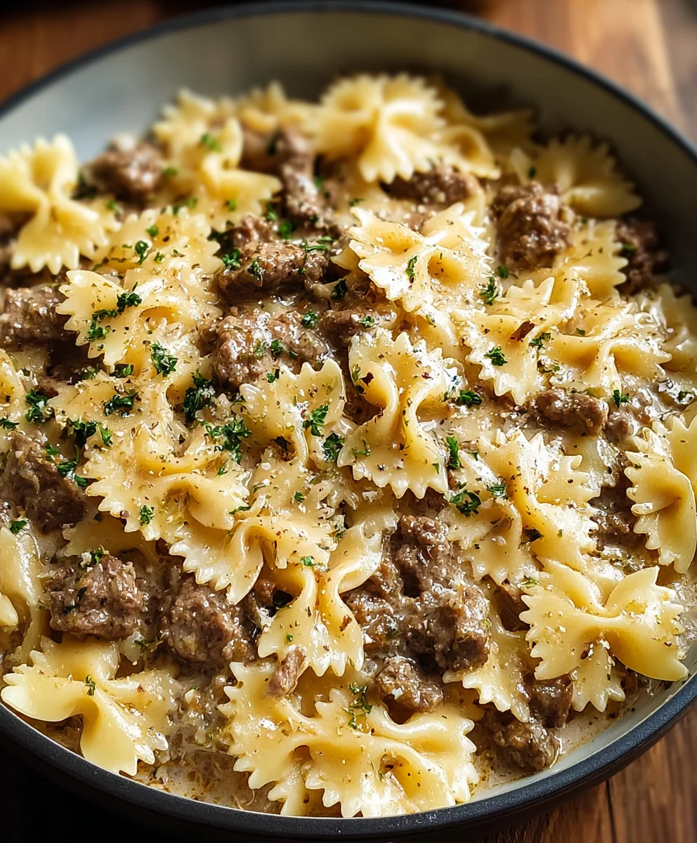 Creamy Parmesan Garlic Beef Pasta - Easy Recipe